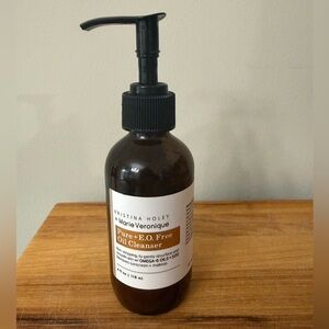 Marie Veronique Pure + E.O. Free Oil Cleanser